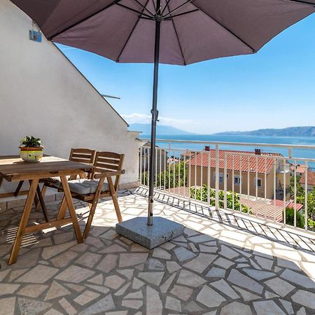 Lovely Apartment In Novi Vinodolski With Wifi Dış mekan fotoğraf