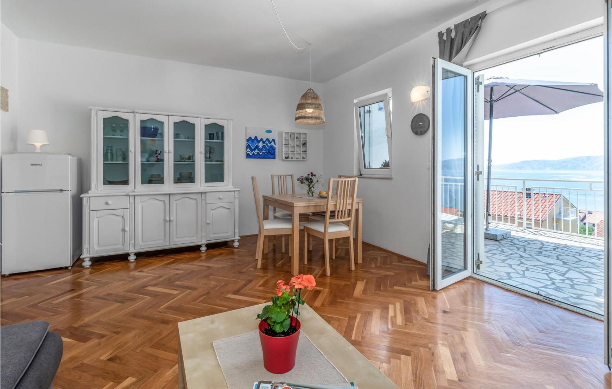 Lovely Apartment In Novi Vinodolski With Wifi Dış mekan fotoğraf