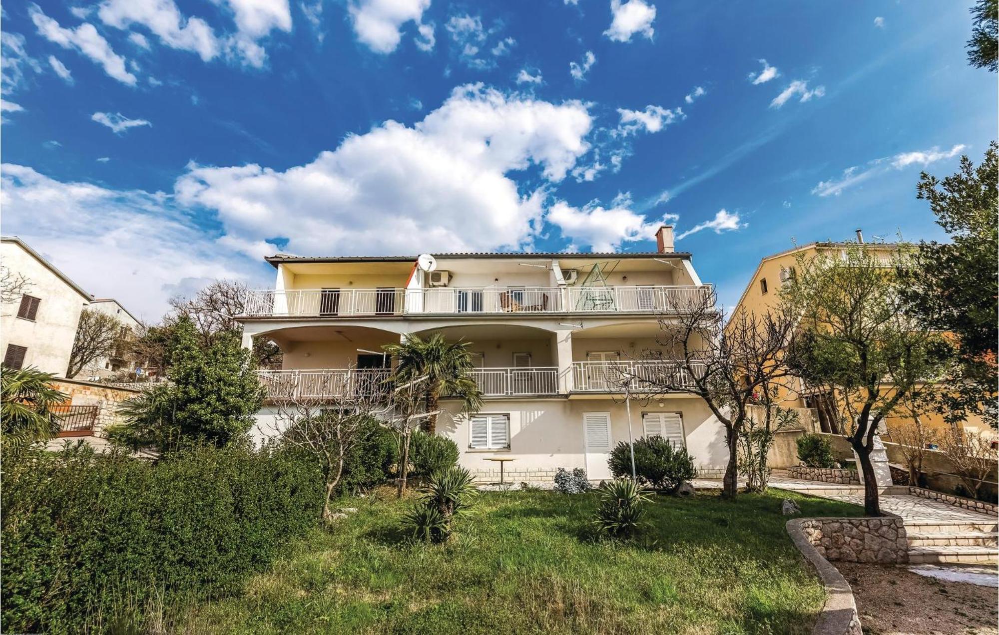 Lovely Apartment In Novi Vinodolski With Wifi Dış mekan fotoğraf